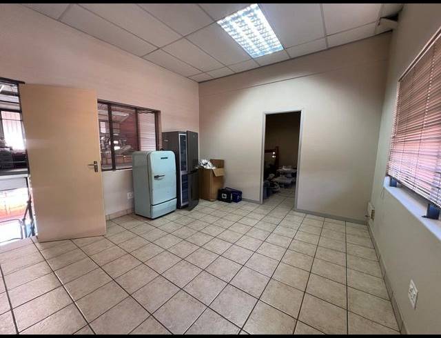505M² WAREHOUSE TO LET IN HENNOPSPARK